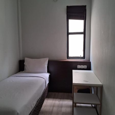 Circle One Hotel Palembang Eksteriør billede