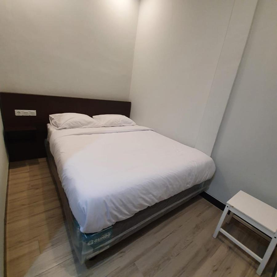Circle One Hotel Palembang Eksteriør billede
