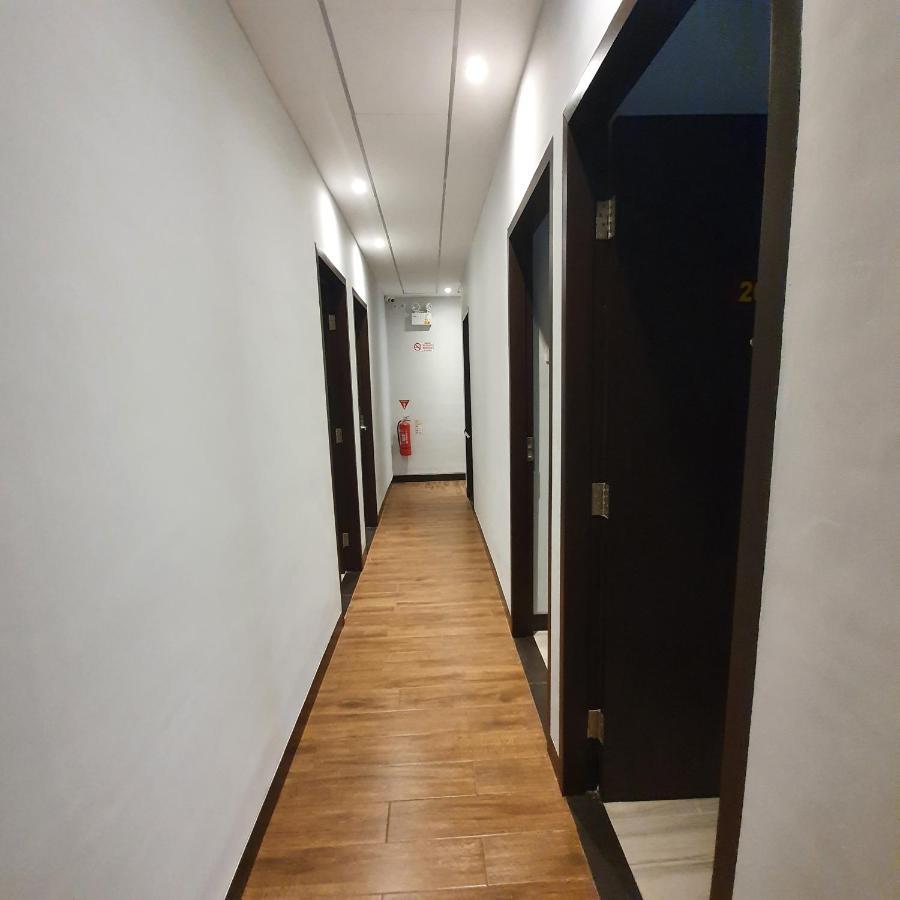 Circle One Hotel Palembang Eksteriør billede